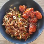 Pollo agridulce con arroz chino